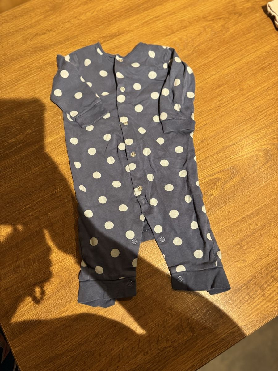 Ensembles coordonnés: 4 pyjamas 6-9moiy – D'occasion à Erde par Kitkatekate 1