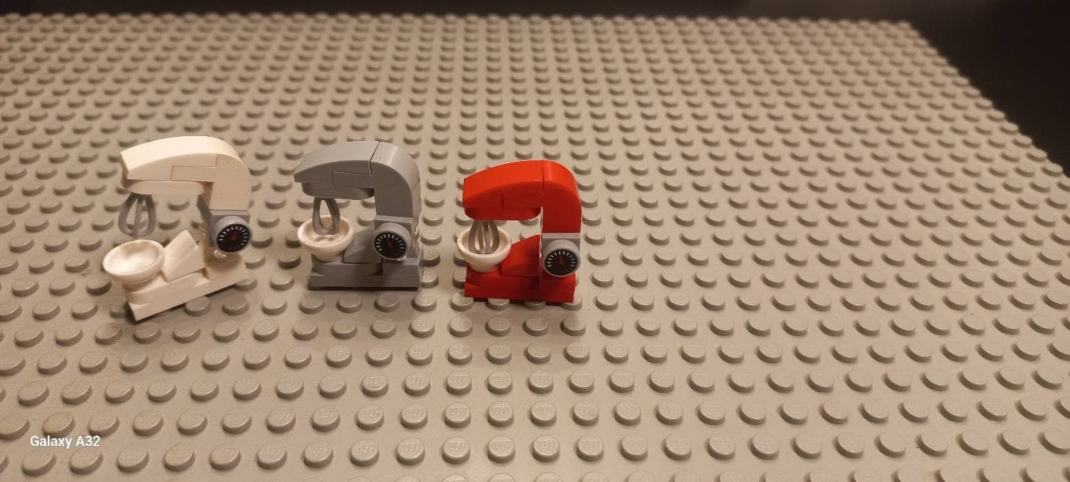 Lego Giocattoli: Lot de 3 robots ménager Lego – Usato da La tour de treme venduto da Legocreation82 1
