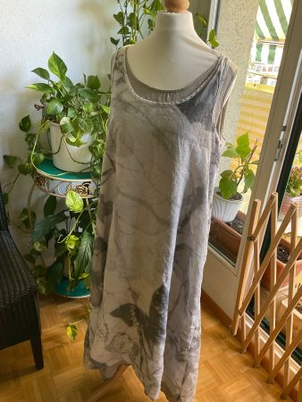 Aérienne tenue estivale composée de 2 robes PAL OFFNER t.M/L