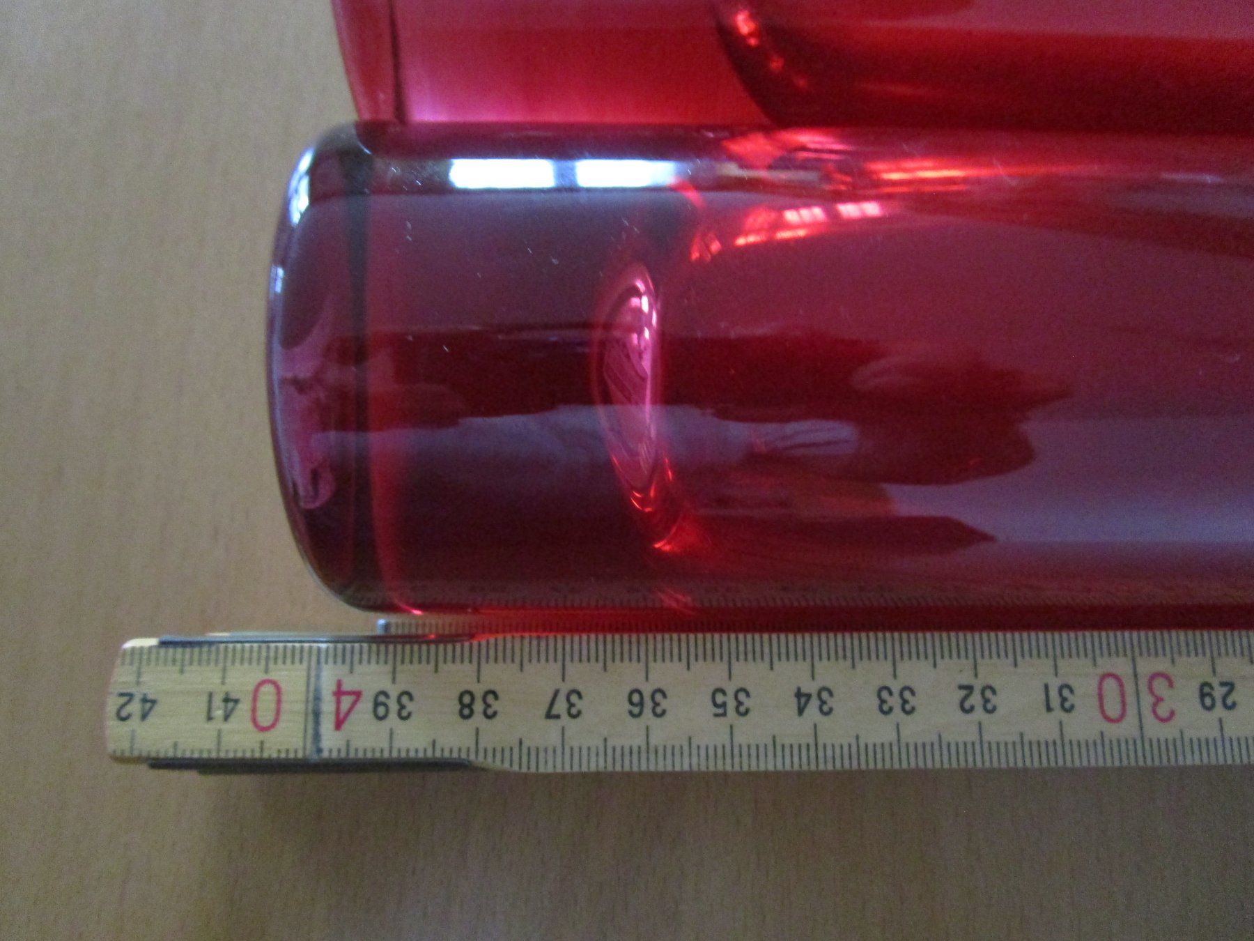 Ikea Vasi & Recipienti: 2 Glasvasen, schmal, handmade, rot – Usato da Ursenbach venduto da Trasse 3