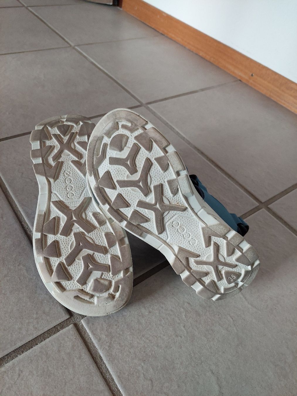 Ecco Scarpe da uomo: Trekkingsandalen – Usato da Eschenbach SG venduto da Tiffitabea 1