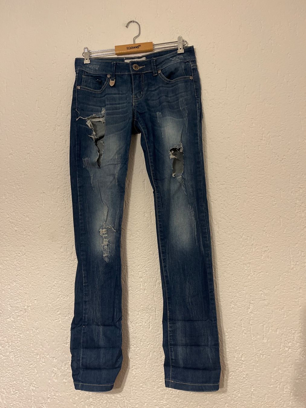 Jeans: Jeans mit Löchern, Used Look, Grösse M – Usato da Oberegg venduto da MZ_DiesundDas 1