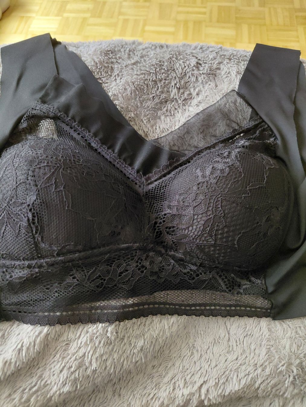 Altra biancheria intima: Neuer Damen BH gr S – Nuovo (secondo la descrizione) da Aesch BL venduto da shiva0211 1