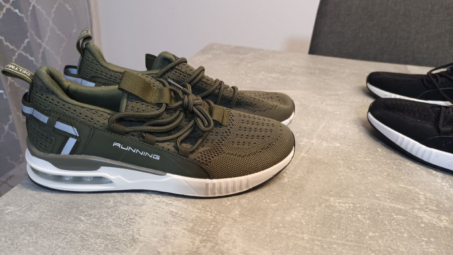 Herrenschuhe: 2 paar Turnschuhe von RUNNING Gr.42 – Gebraucht aus chur von erika025 1