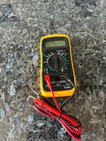 Multimeter XL830L mit Pruefkabeln gelb guter Zustand