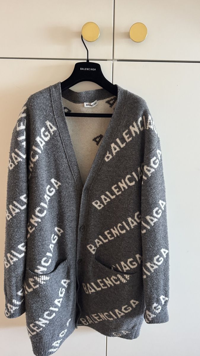 Balenciaga Giacche: BALENCIAGA Strickjacke – Usato da Horn venduto da FashionFlowerCh