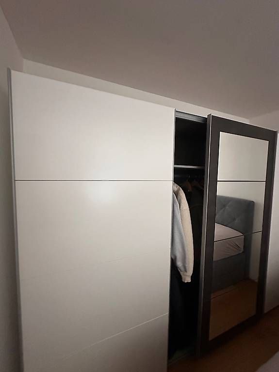 Armoires: Kleiderschrank – D'occasion à Zürich par artflck 3