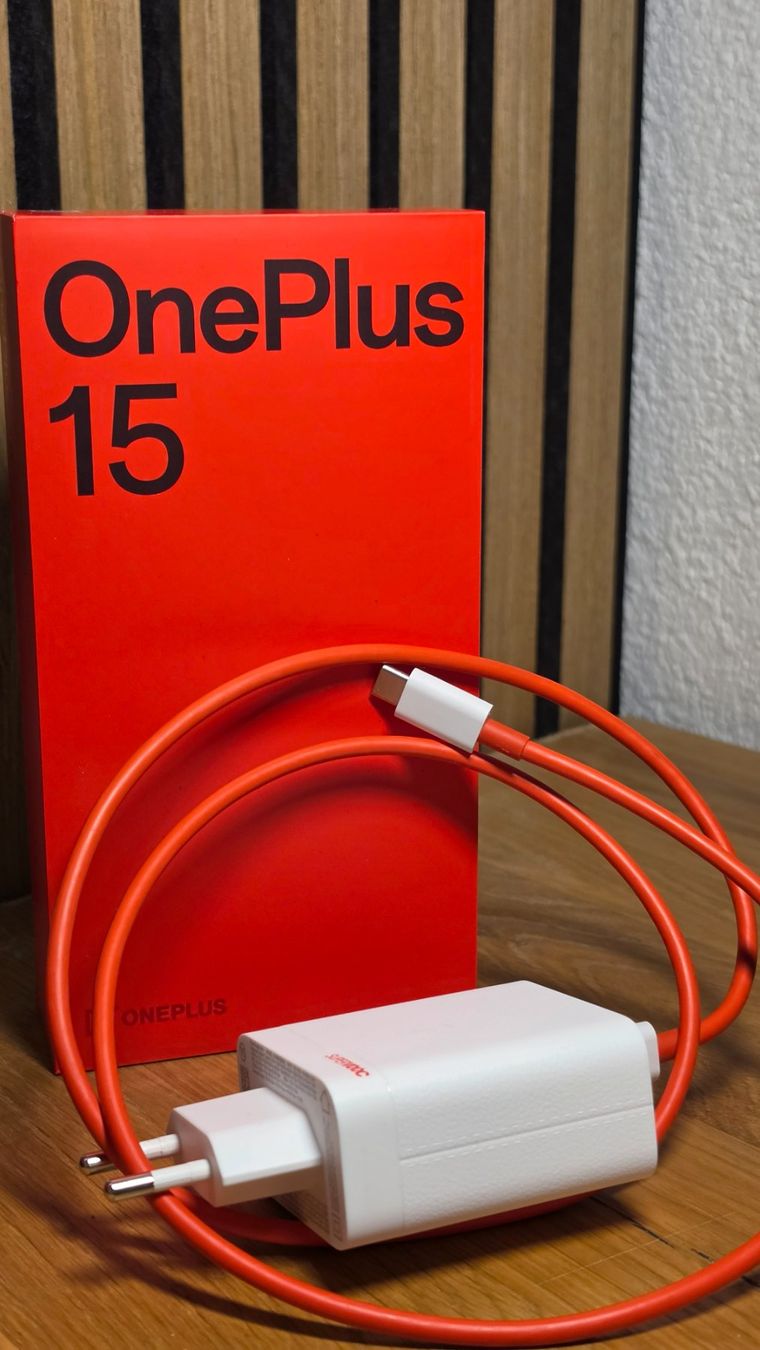OnePlus Portables: OnePlus 15 (Global) – D'occasion à Schaan par ohr_5s9t 2