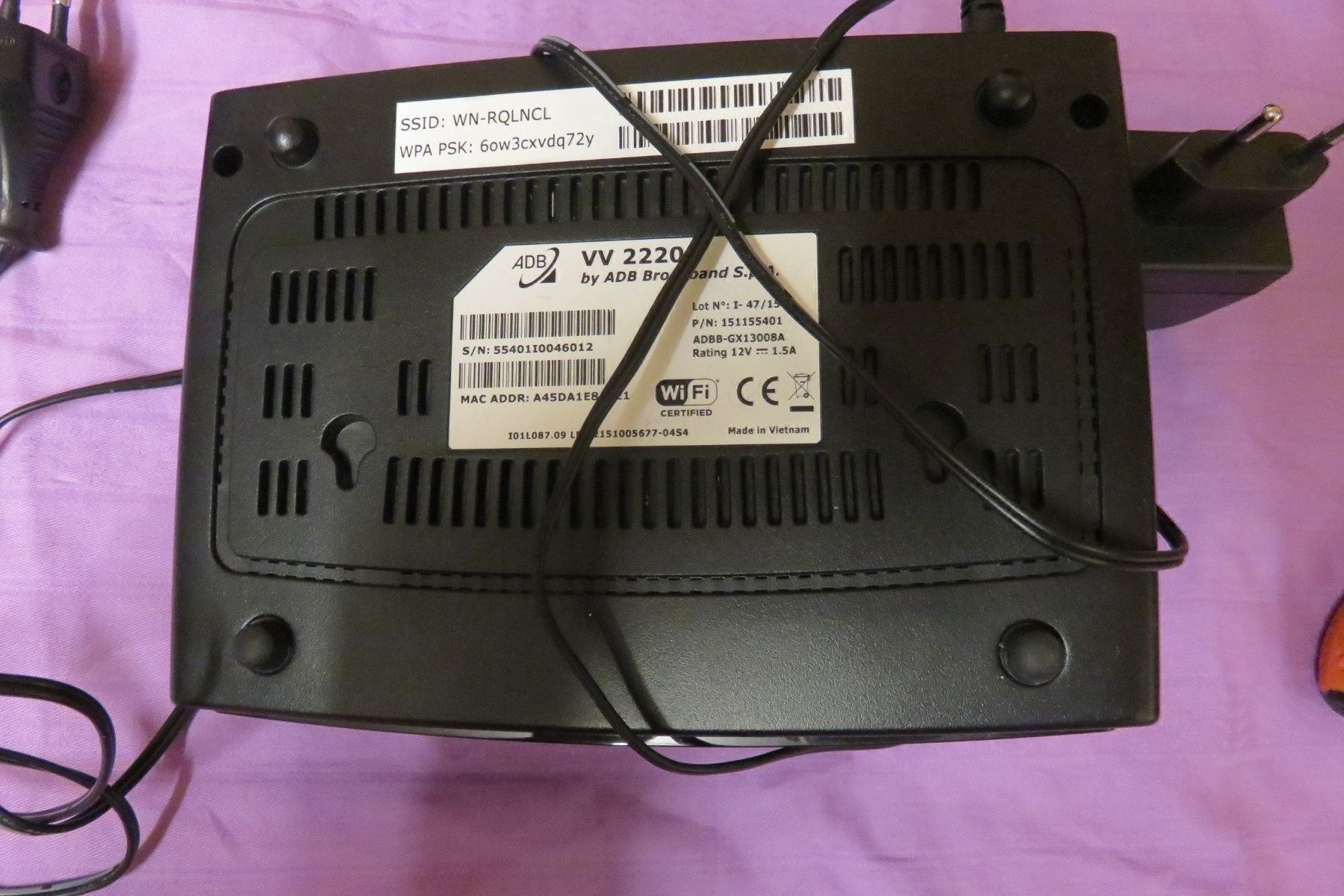 Modems & Router: Router ADB VV2220 mit Netzteil – Gebraucht aus Worben von MaKo3252 2