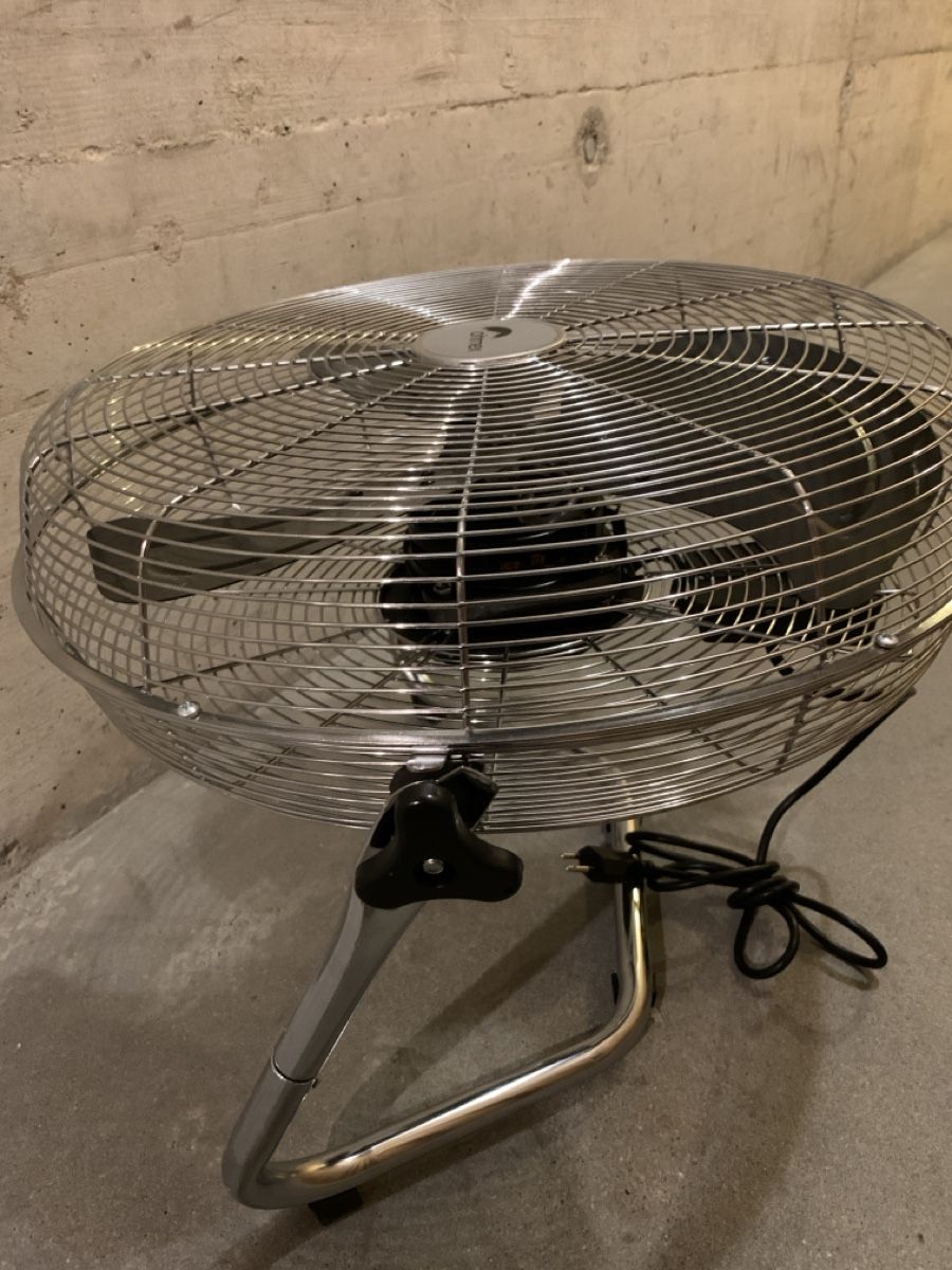 Ventilatoren: Grosser Ventilator, 100 W , Ø :50 cm – Gebraucht aus Romanshorn von Lilien03 4