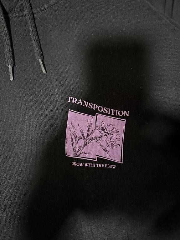 Maglioni & Felpe: Pull Yourturn Noir avec Dessin au dos Taille XL – Usato da Chézard-St-Martin venduto da keke_0675 1