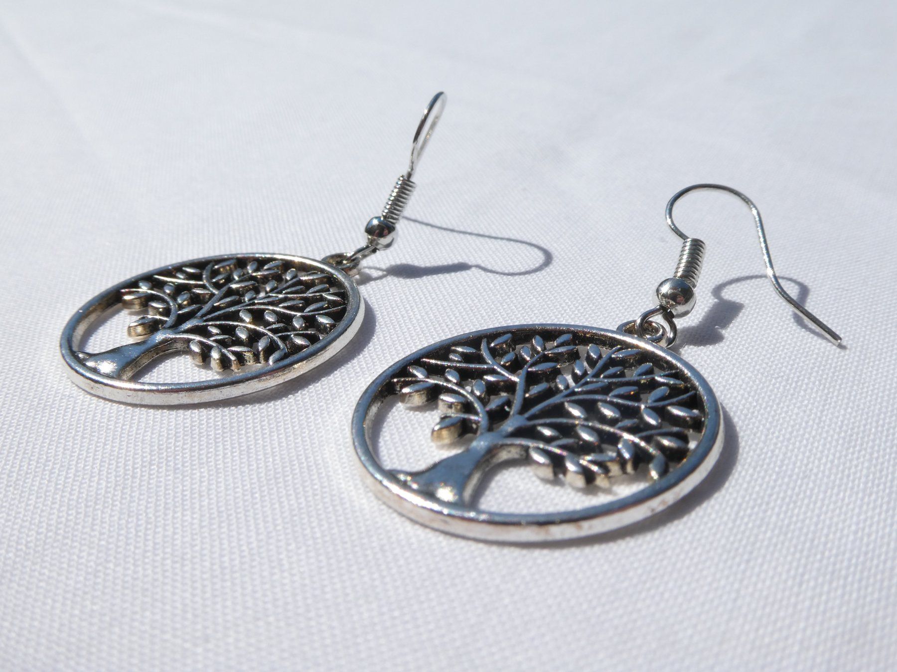 Orecchini pendenti & Orecchini a lobo: Edle Ohrhänger, silberfarben, Modeschmuck / neuwertig – Nuovo (secondo la descrizione) da Gattikon venduto da kaandooh 1
