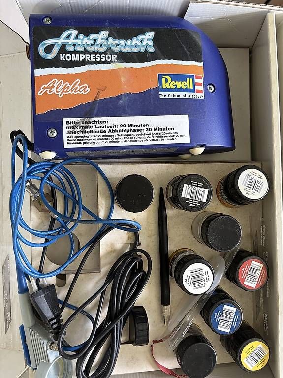 Tous les outils: Airbrush  – D'occasion à Seedorf par Zurfluh01 1