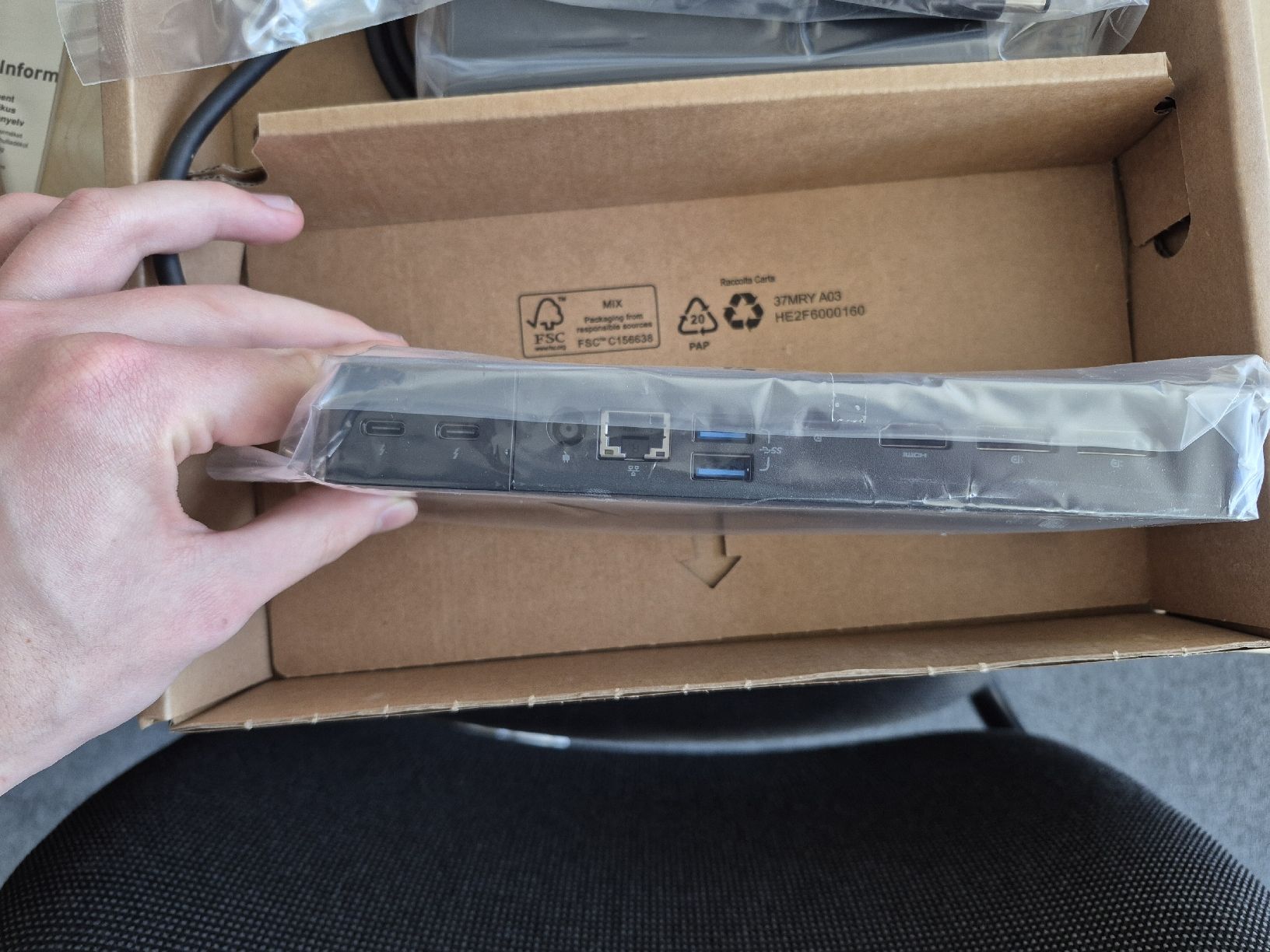 Dell Docking station: Docking-Station Dell-WD22TB4 – Neuf avec emballage d'origine à St. Margrethen SG par wegGehamstert 4