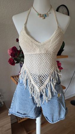 Set- Crochet Top beige fringed size S/M and Shorts Jeans