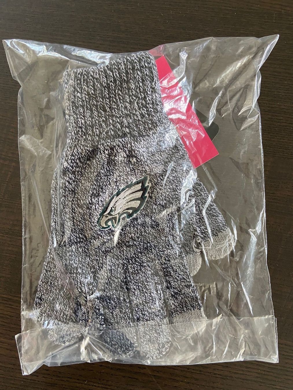 Handschuhe & Handstulpen: Philadelphia Eagles Handschuhe – Neu und originalverpackt aus Muttenz von US_Sport_Schweiz
