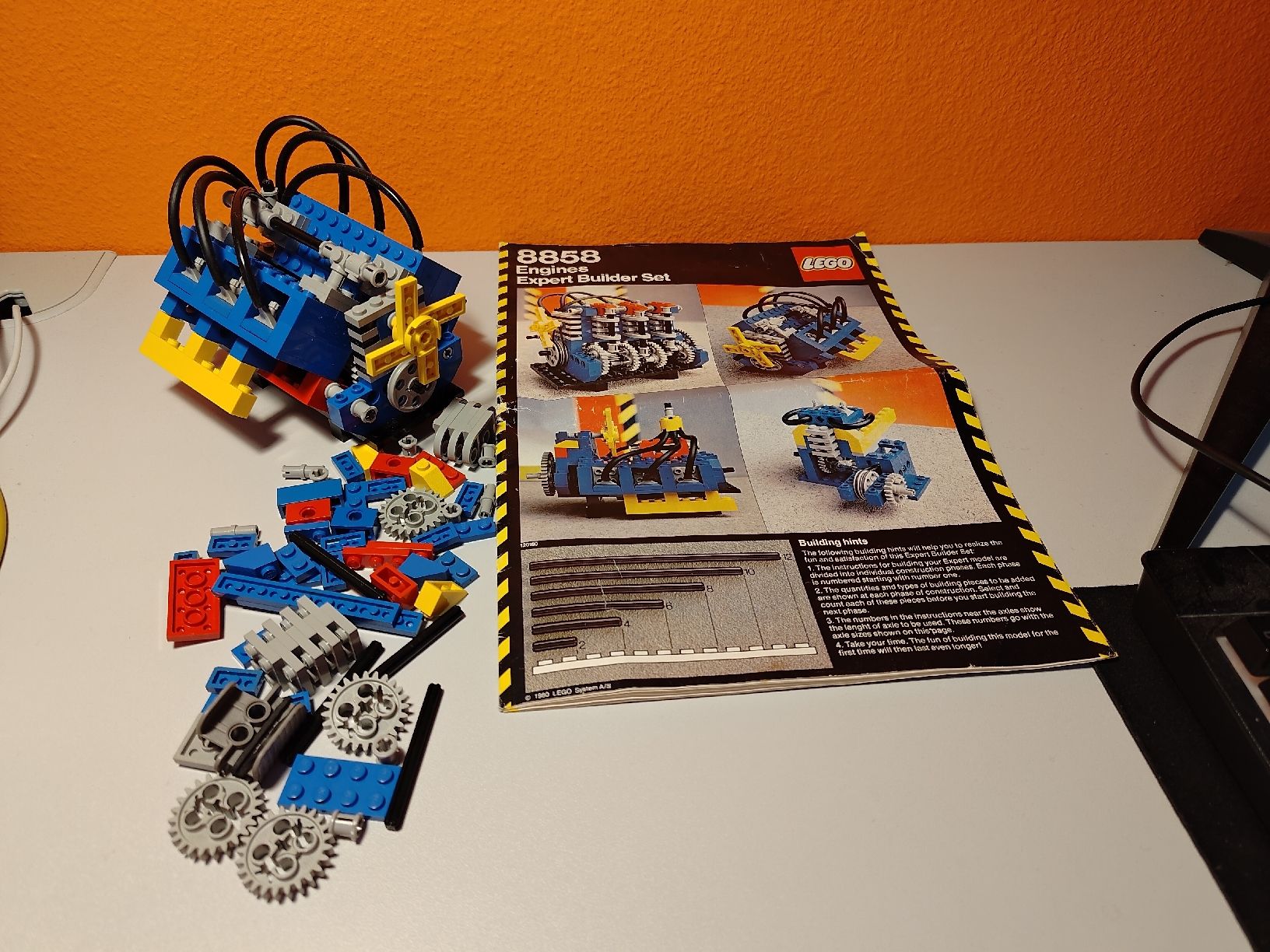 Lego Kit di costruzioni: Lego 8858 engines expert building set – Usato da Allschwil venduto da Techiooo