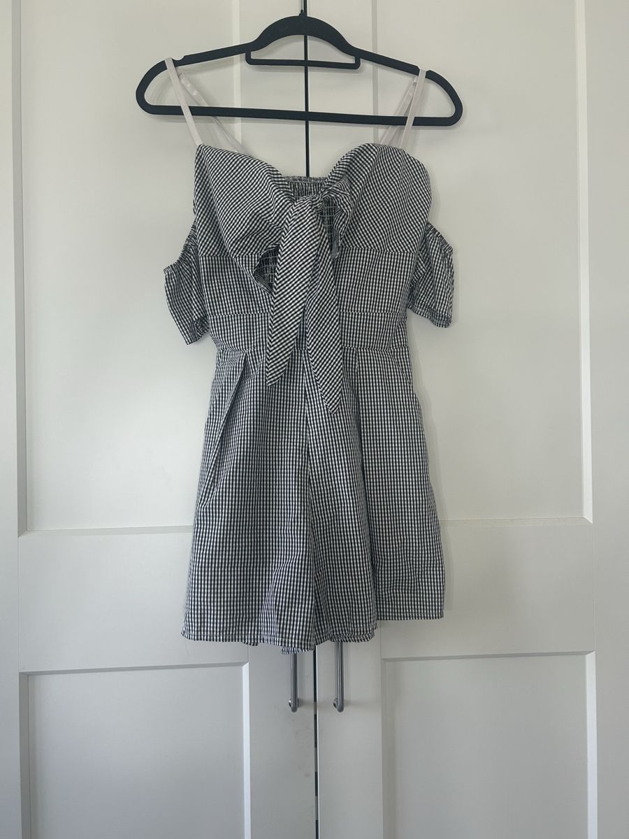 Jumpsuits: Gingham off-shoulder romper – Neu (gemäss Beschreibung) aus Winterthur von sel_g95h