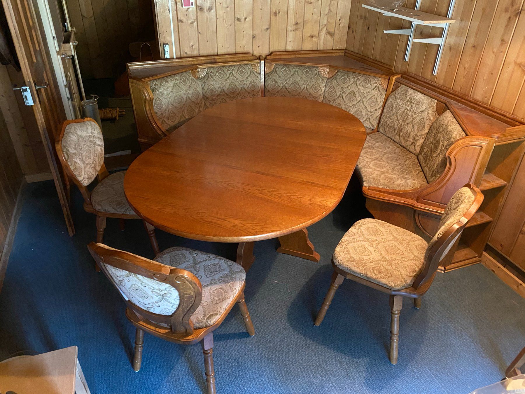 Panchine: Eckbank mit Tisch und 3 Stühlen – Usato da Kriessern venduto da schwedenstahl_fan