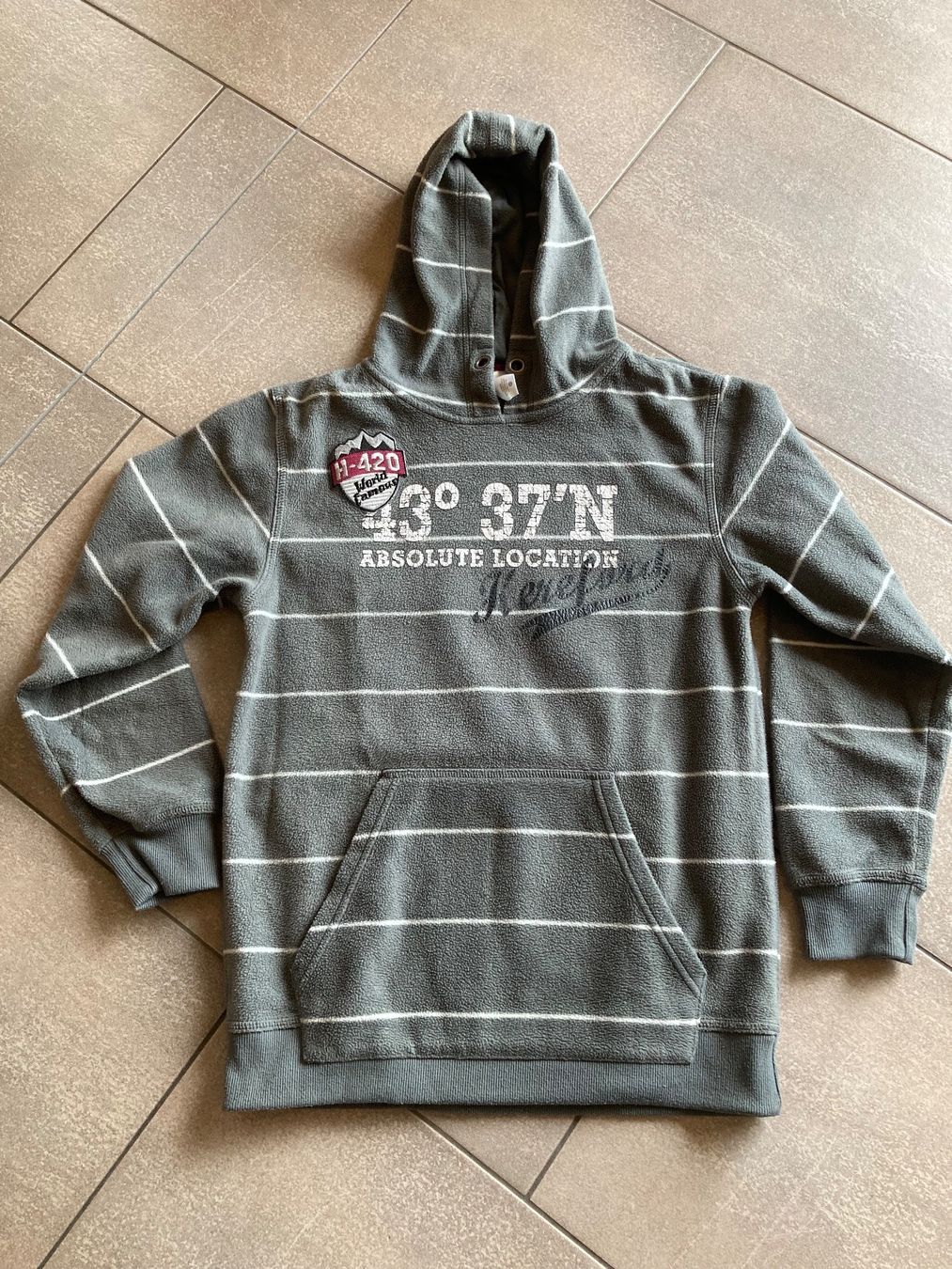 C&A Maglioni & Felpe: Faserpelz Pulli Gr. 146/152 mit Kapuze – Usato da Mosnang venduto da Kusli09