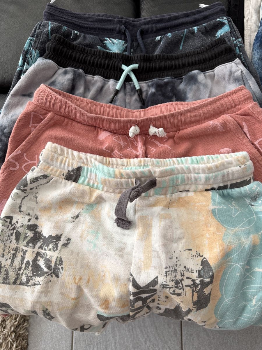 Lotti & Set di vestiti: Jungs Kleider – Usato da Gattikon venduto da Mariani3 2