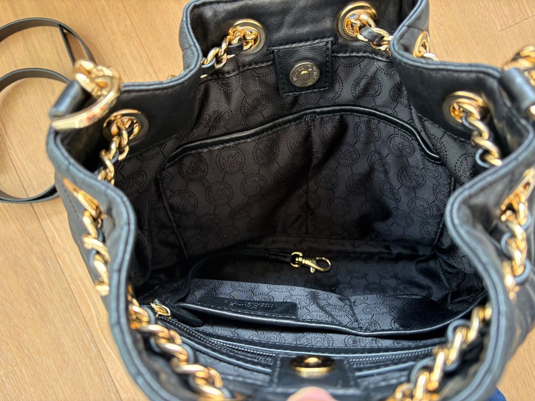 Michael Kors Taschen für Damen: Bucket Bag Michael Kors – Gebraucht aus Mammern von Rustini 2