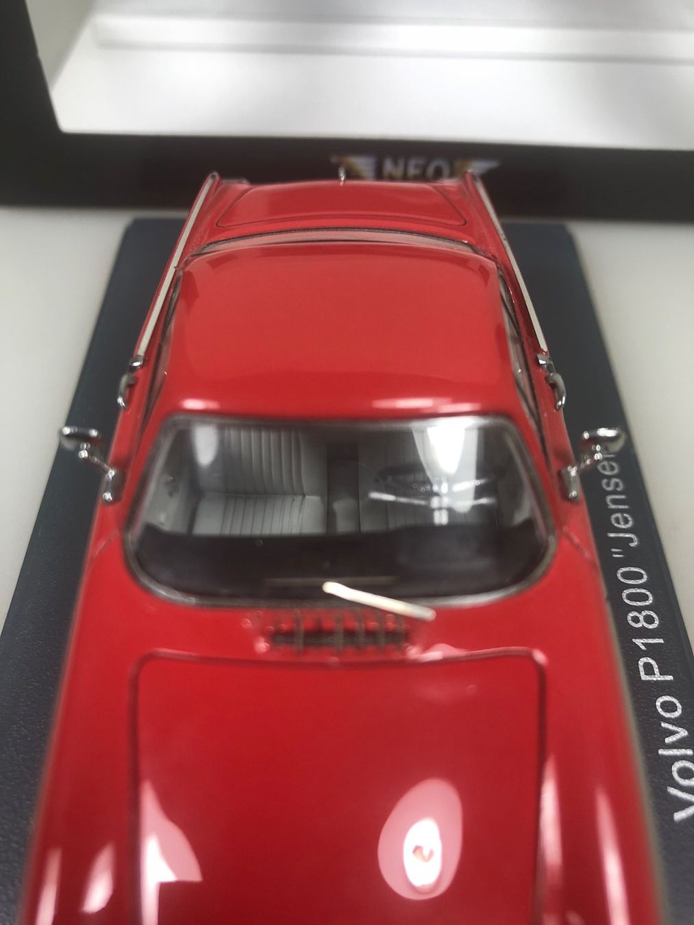 Volvo Modellini d'auto: Volvo P1800 - Neo - 1:43 – Difettoso da Widen venduto da Himan 2