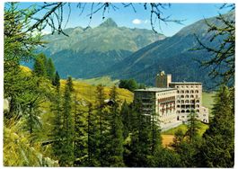 ZUOZ Hotel Castell gegen Piz d'Esan Schweizer Nationalpark