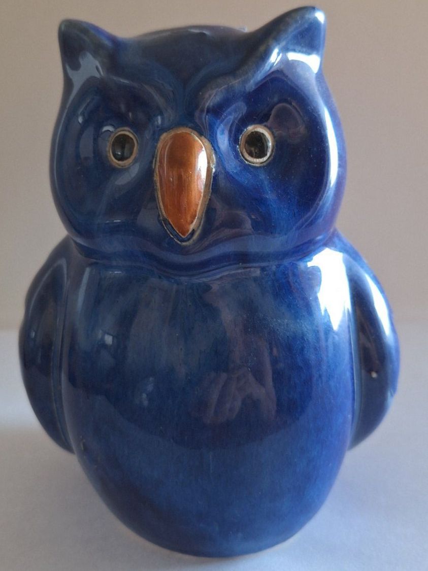 Figuren: Blaue Keramik Eule Figur Vintage Wohn Deko – Gebraucht aus Zürich von t24_de