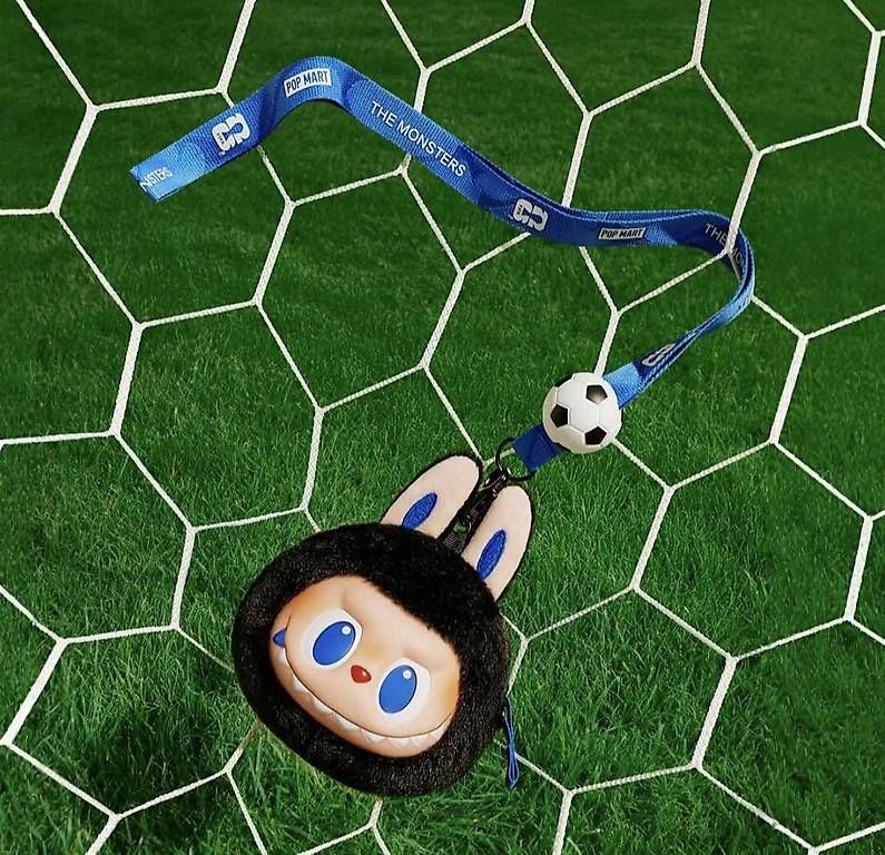 Pop Mart Statuette: Pop Mart The Monsters FIFA – Nuovo e nell'imballaggio originale da Wetzikon ZH venduto da anci06 4