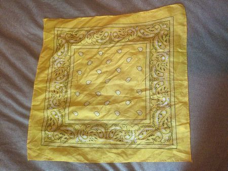 Gelbes Bandana Paisley Muster