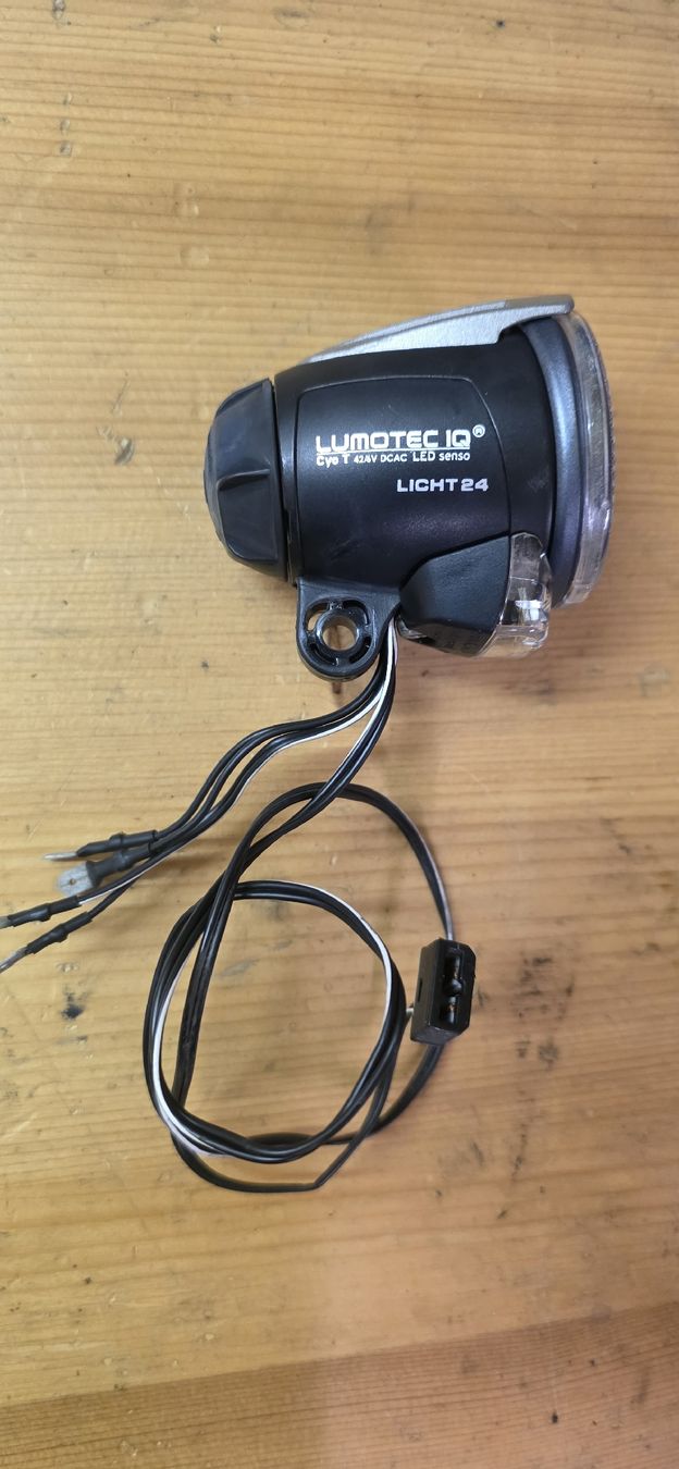 Busch + Müller Ersatzteile: Frontlicht Scheinwerfer Busch & Müller Lumotec  – Gebraucht aus Buchs SG von MATGEOMAR