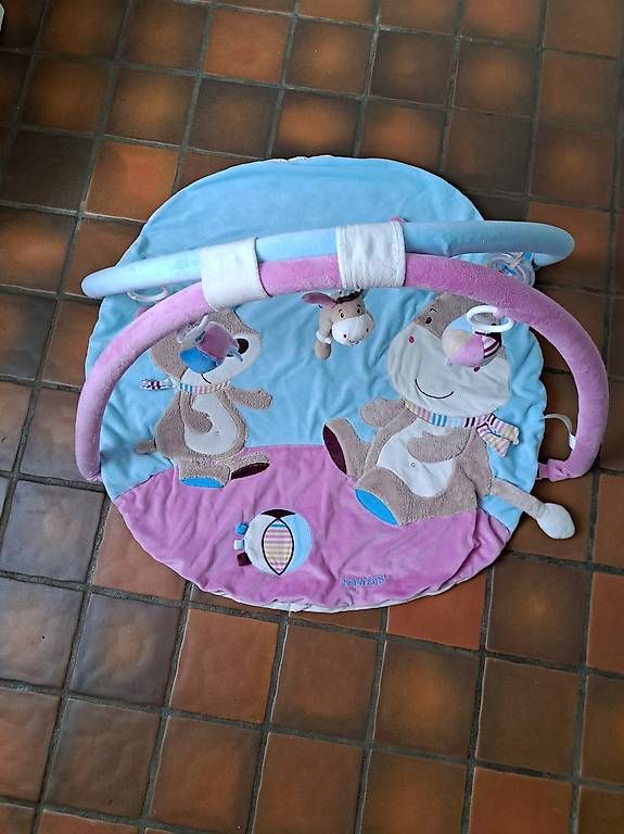 Tappeto da gioco: Krabbeldecke mit spielbogen – Usato da Uhwiesen venduto da Marthalen02 2