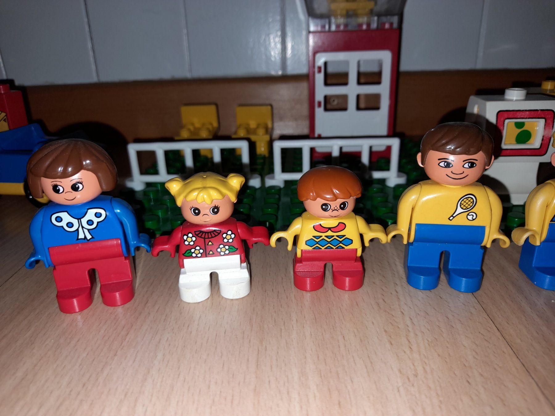 Lego Giocattoli: Lego Duplo Flughafen Klassiker – Usato da Wittenbach venduto da Gugielmo 3