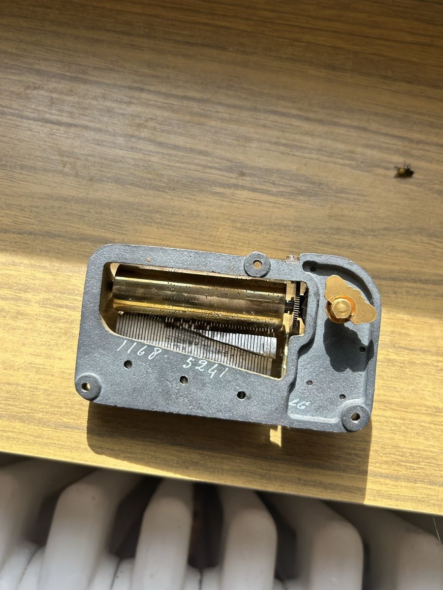Thorens Carillon: Boite a musqiue Thorens – Usato da Le Brassus venduto da val_c8d8 2