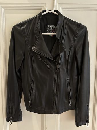 Italian made Black Leather Jacket, Size 42