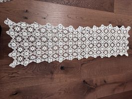Handgemachte Häkel-Tischläufer - Vintage!