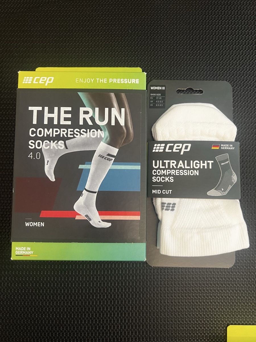 Chaussettes: Damen CEP Laufsocken Bundle – Neuf avec emballage d'origine à Obfelden par running_mike