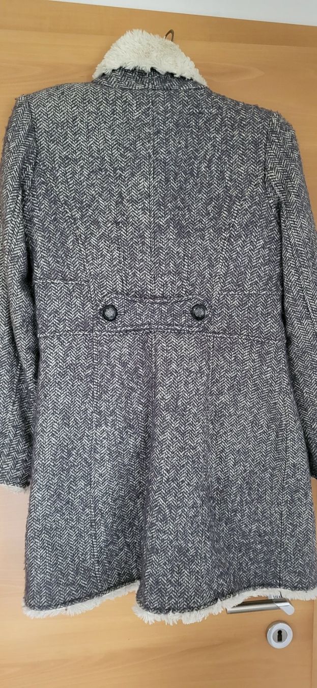 Guess Mäntel: Kurzmantel von Guess – Gebraucht aus Amlikon-Bissegg von Schnuefeli4 4