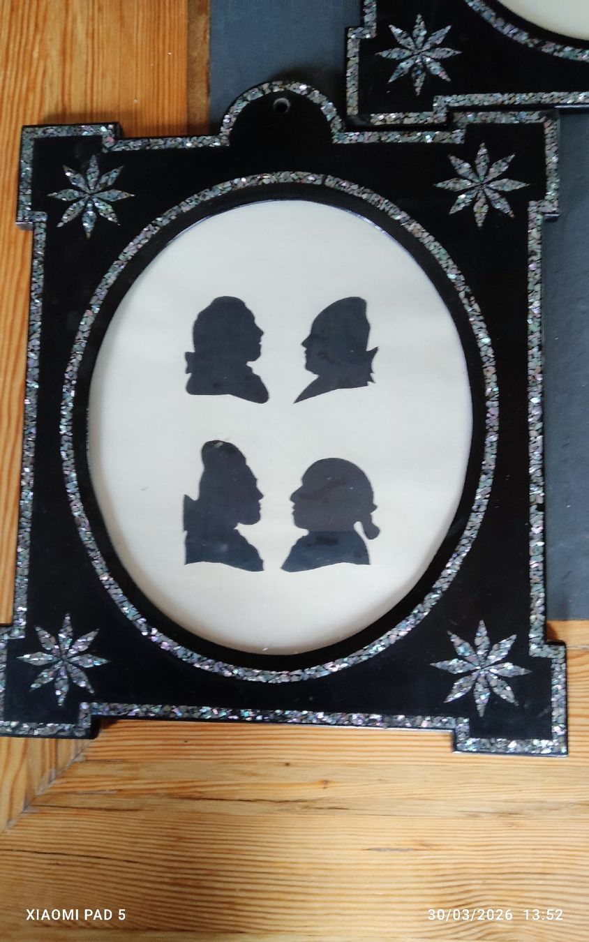 Grafica & Litografie: Cadres Silhouettes Vintage, Ensemble de 3 Pièces – Usato da Tavanasa venduto da inf_9wlc 1
