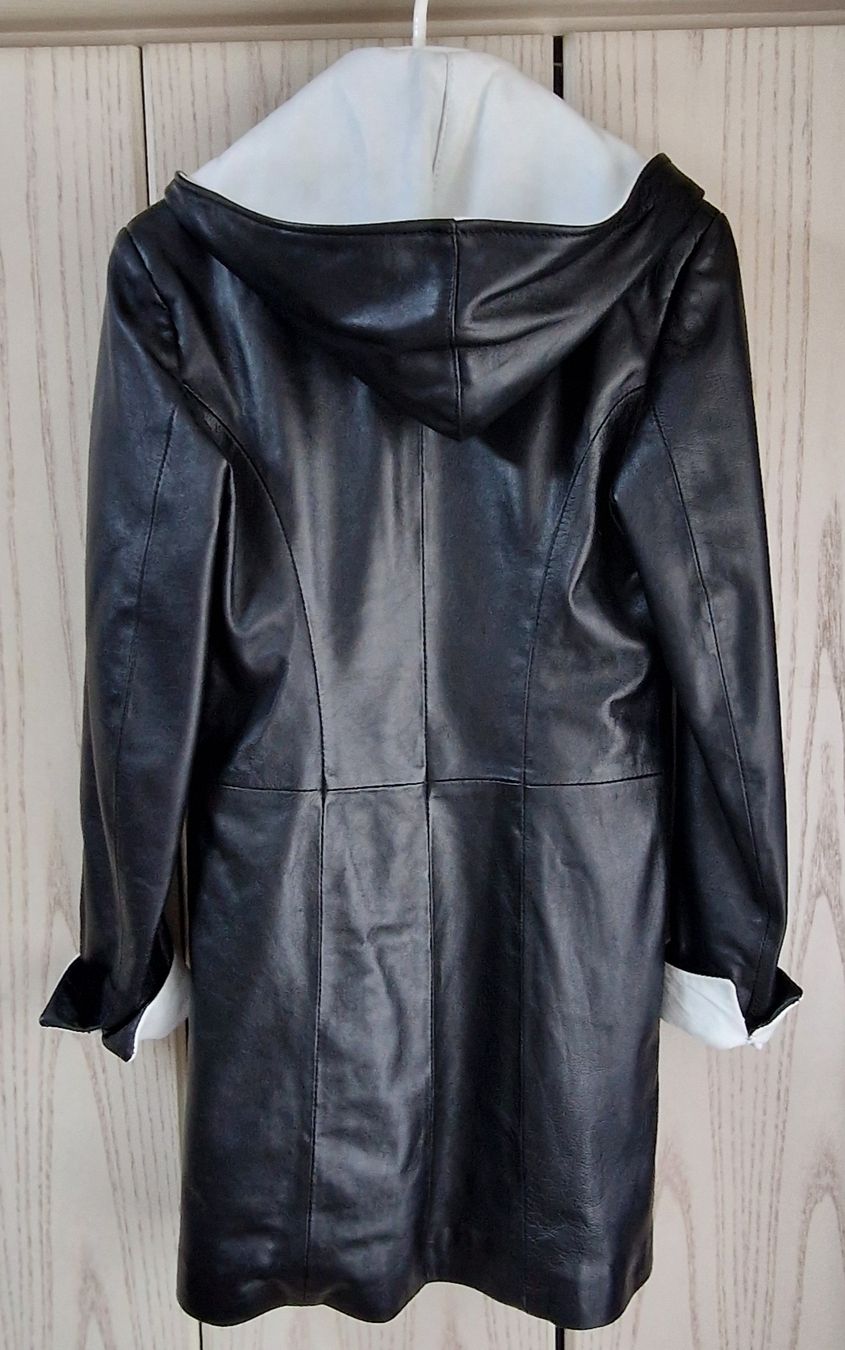 Cappotti: Echtleder Mantel schwarz/weiss von Alta V Moda – Nuovo e nell'imballaggio originale da Horn venduto da Minerva67 1