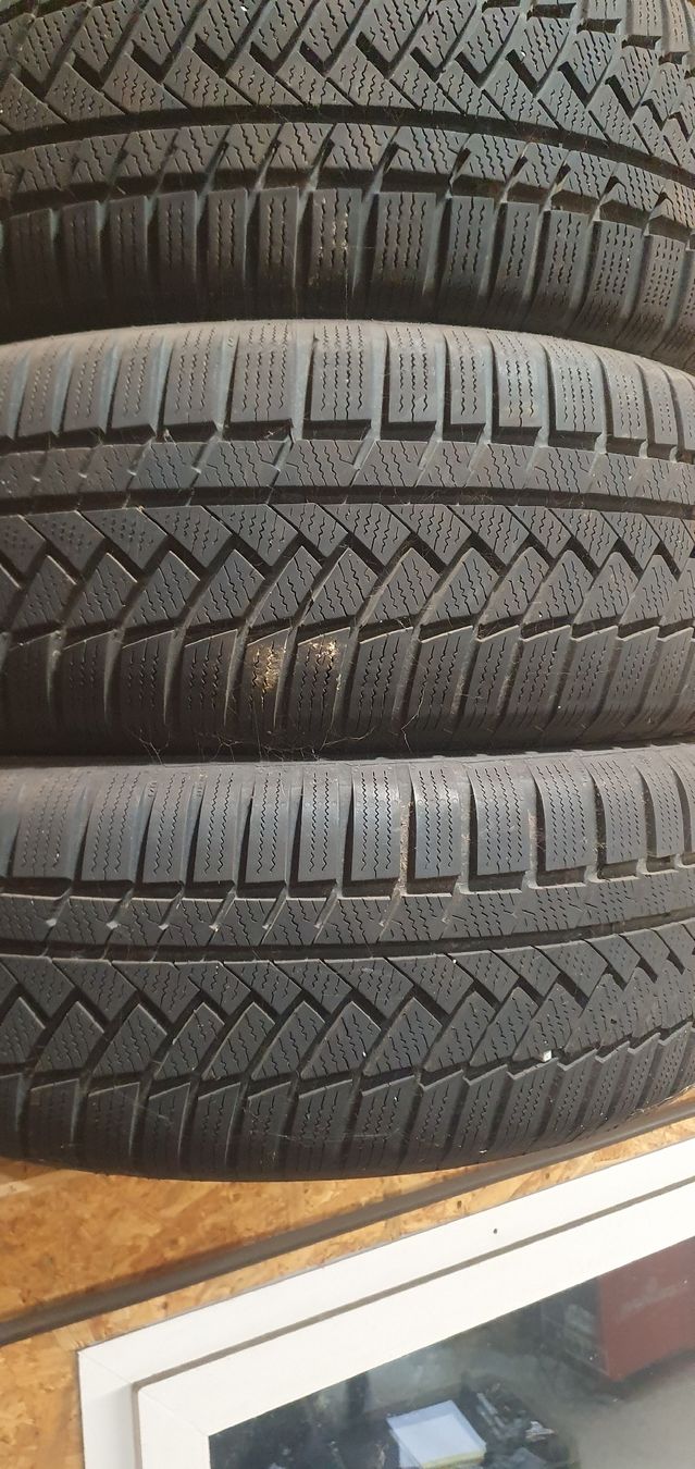 Pneumatici & Ruote complete: 4x Winterreifen 225/60 R17 – Usato da Hergiswil b. Willisau venduto da riffraff6133