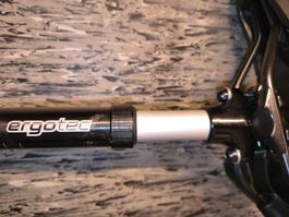 Sattelstütze Ergotec 27.2mm mit Adapter auf 31mm,inkl.Sattel