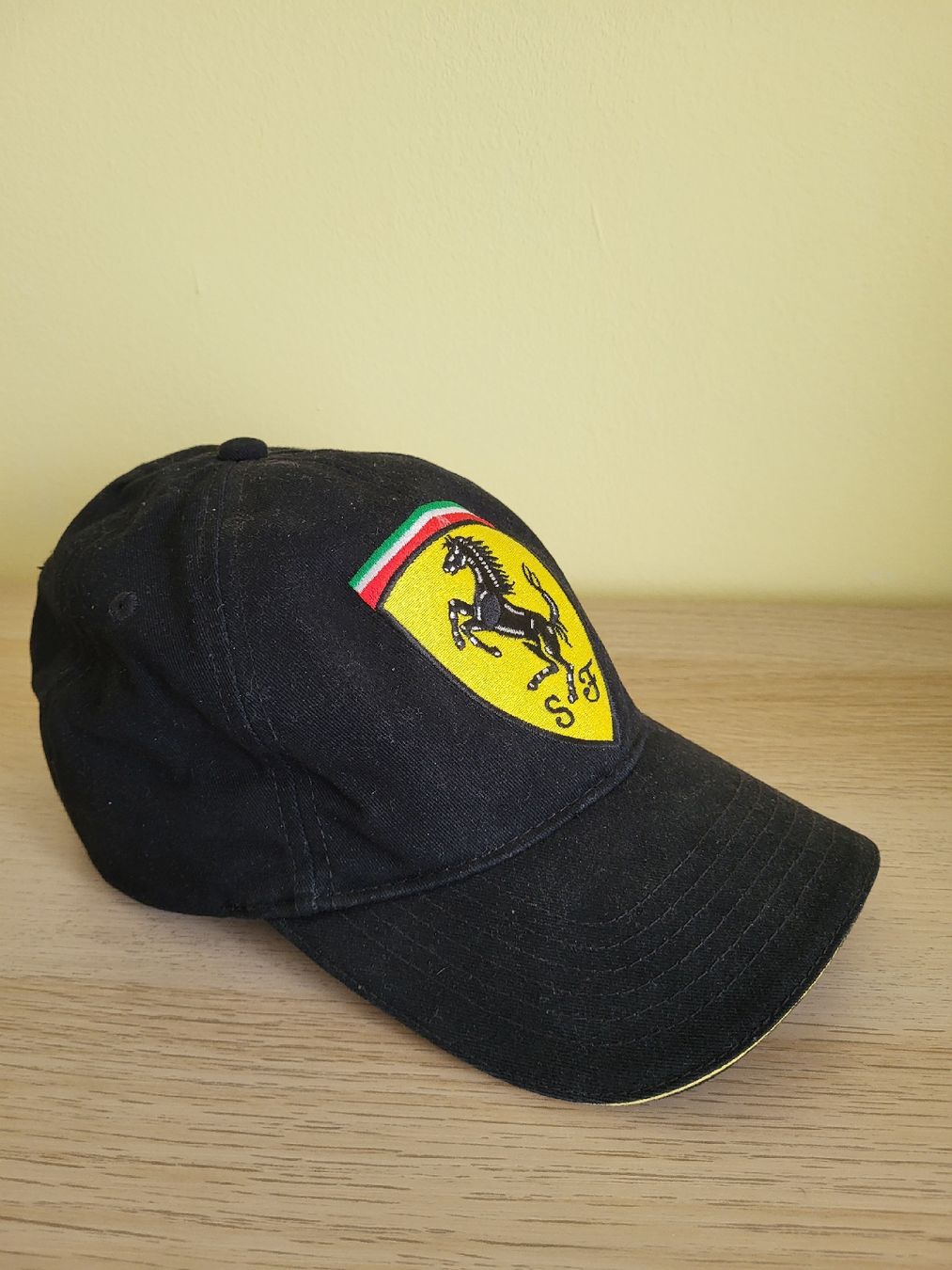 Hüte, Mützen & Caps: Scuderia Ferrari Hut – Neu (gemäss Beschreibung) aus Bern von Jayless