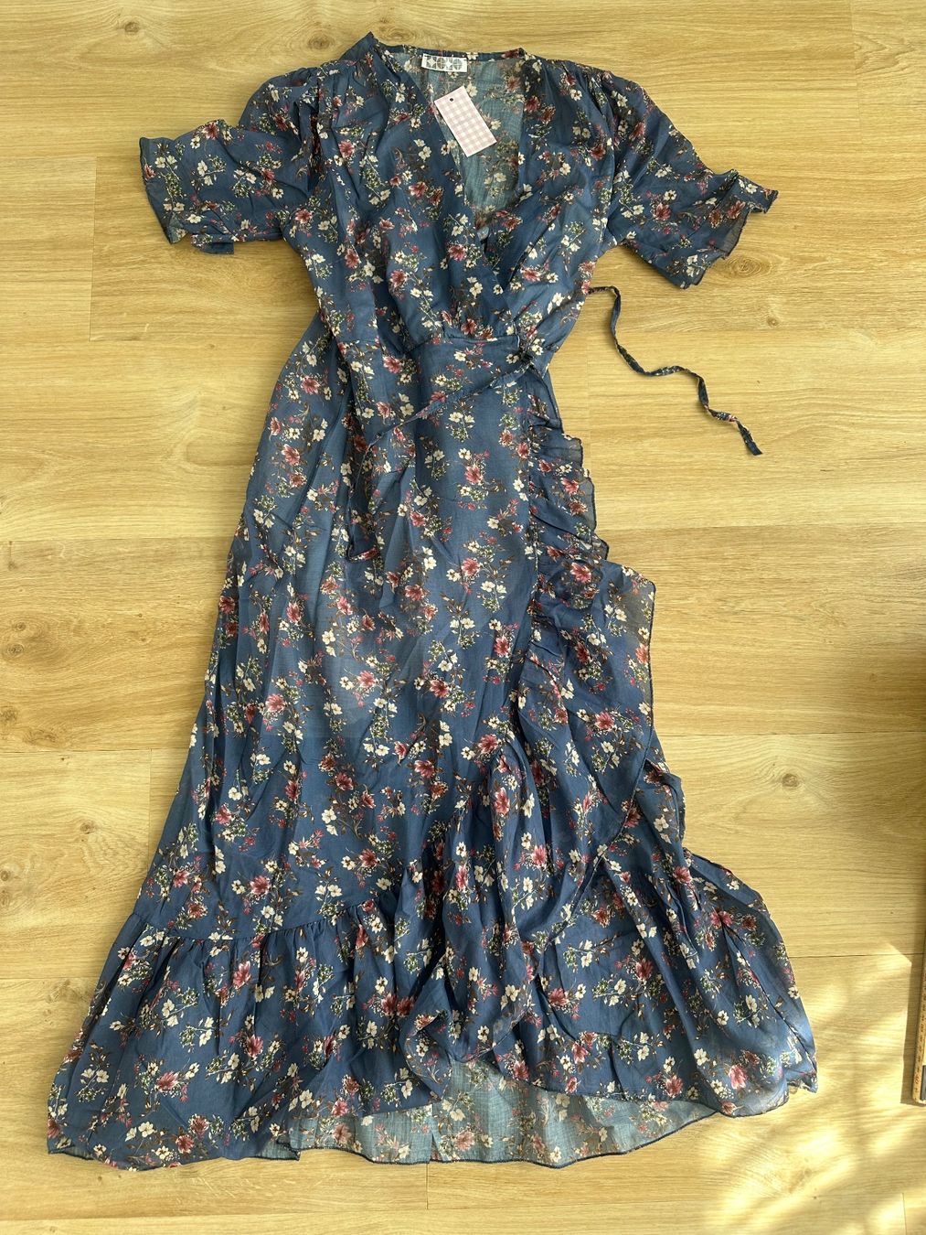 Vestiti: Blumenkleid mit Rüschen – Nuovo (secondo la descrizione) da Einsiedeln venduto da bet_6nlq