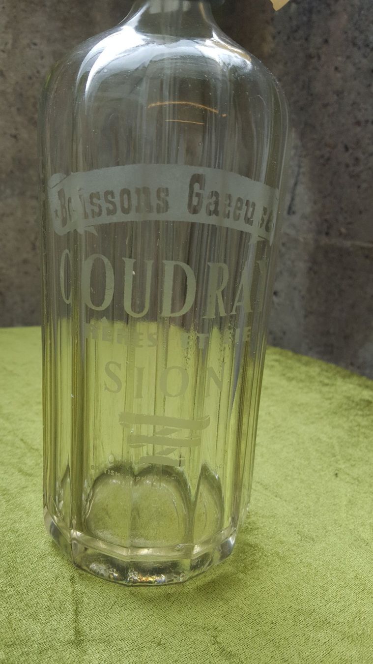 Bouteilles: Syphonflasche – D'occasion à Reinach par 3Guggerli 1