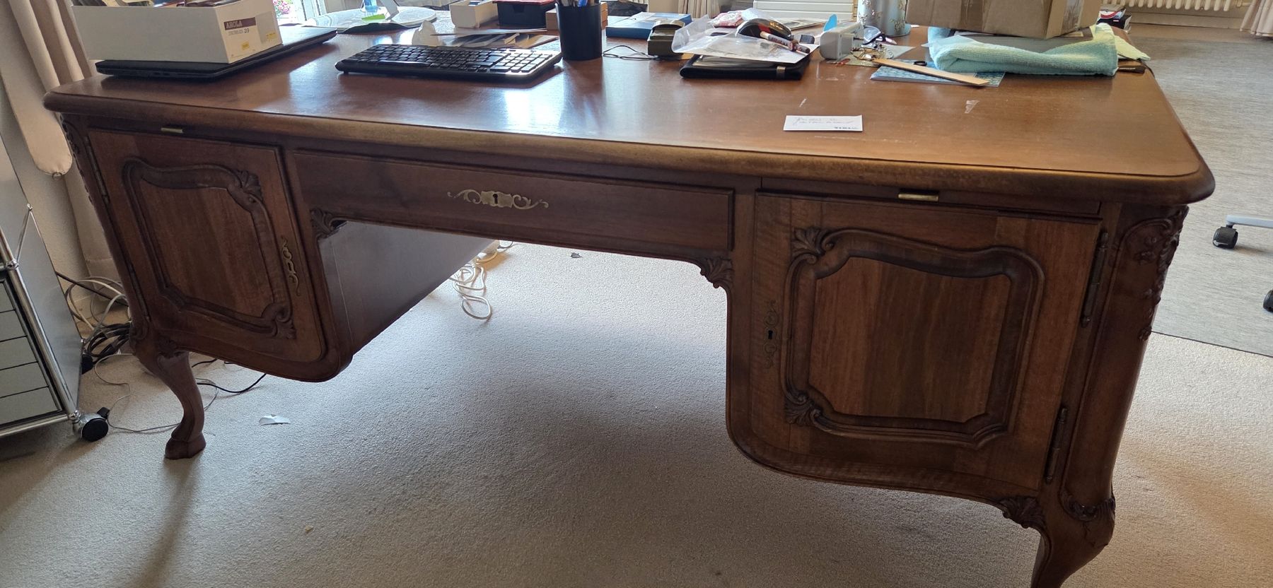 Scrivanie: grosser Schreibtisch – Usato da Wädenswil venduto da Greatstuff 4