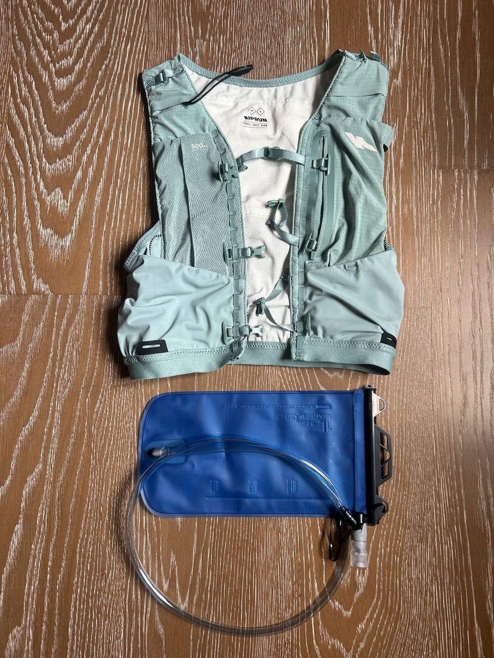Gilets & Westen: Gilet de Sport – Gebraucht aus Cartigny von dom_gk6q