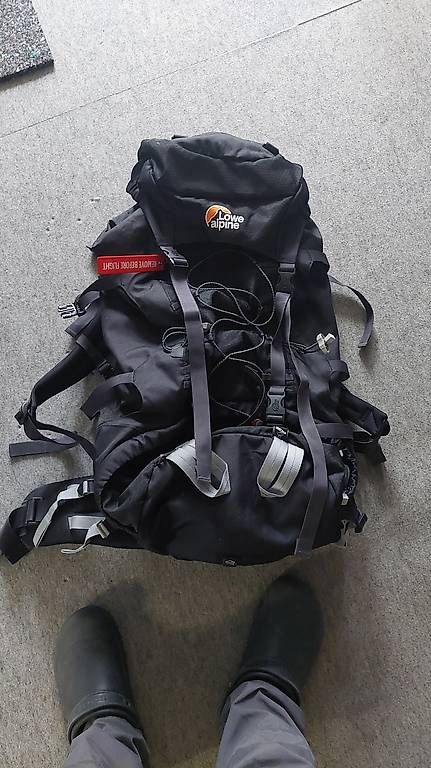 Lowe Alpine Sacs à dos: Lowe Alpine Trekkingrucksack Cerro Torre 65+20 – D'occasion à Oberentfelden par Tthiele