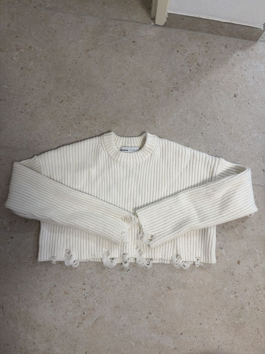 Bershka Pullover & Sweatshirts: Bershka Cropped Strickpullover – Gebraucht aus Illnau von iva_ck2d